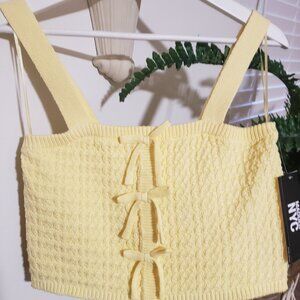 Madden NYC   yellow  cable top cami L